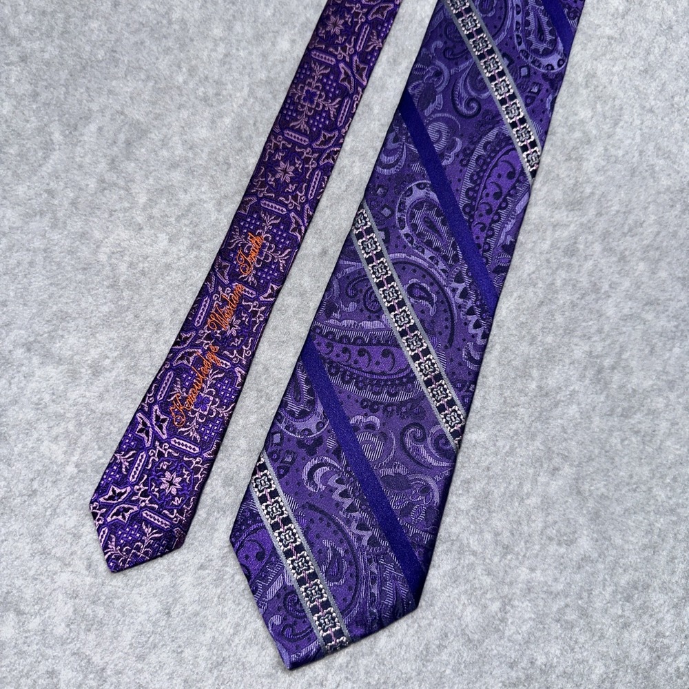 Robert Graham Purple Paisley Embroidered Striped Geo Men's 100% Silk Tie USA